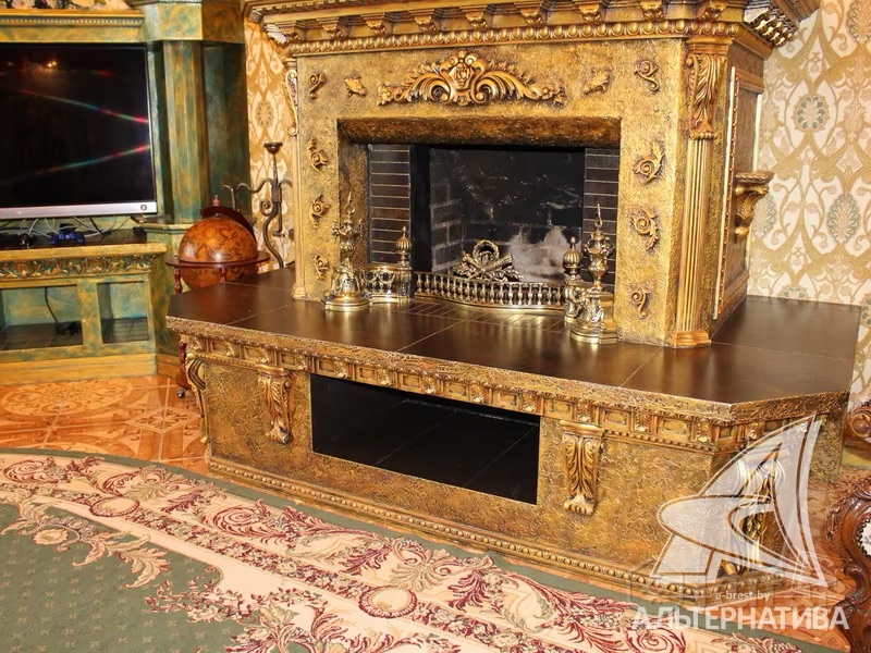 Золотой камин.
