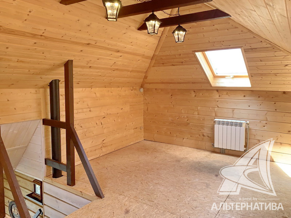 Помещение в мансардном этаже.