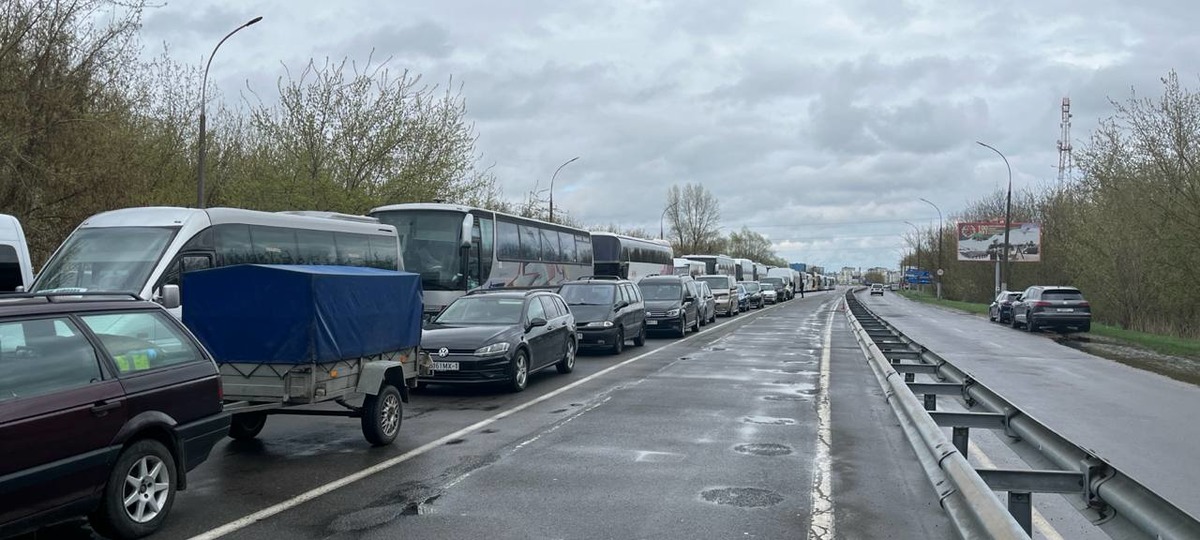 Очереди в пункте пропуска «Брест» на выезд в Польшу