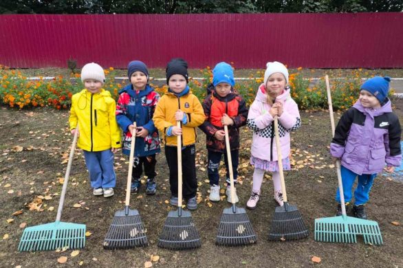 В Беларуси на субботник вывели детсадовцев