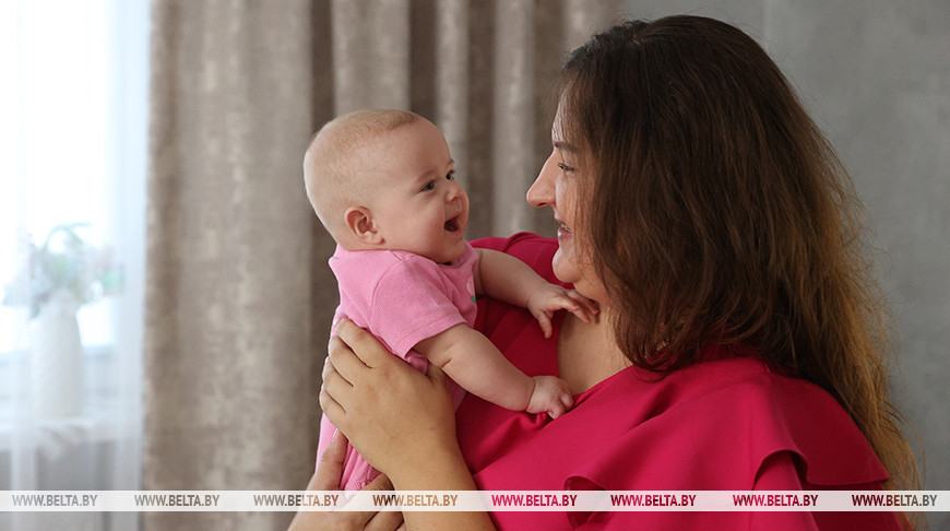 Мама с ребенком.