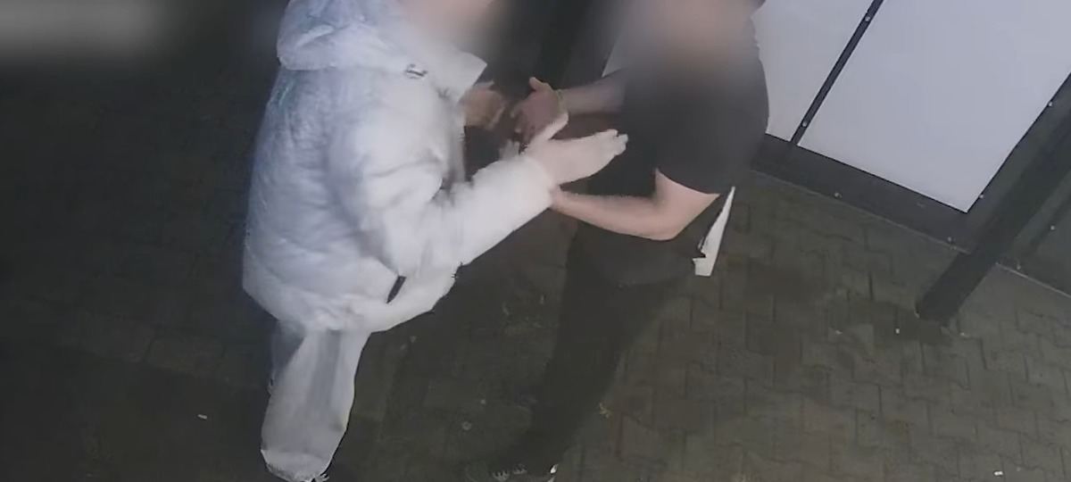 Драка возле бара в Пинске. Скриншот видео