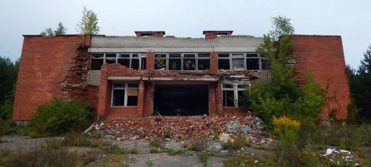 Лагерь, строение, разруха