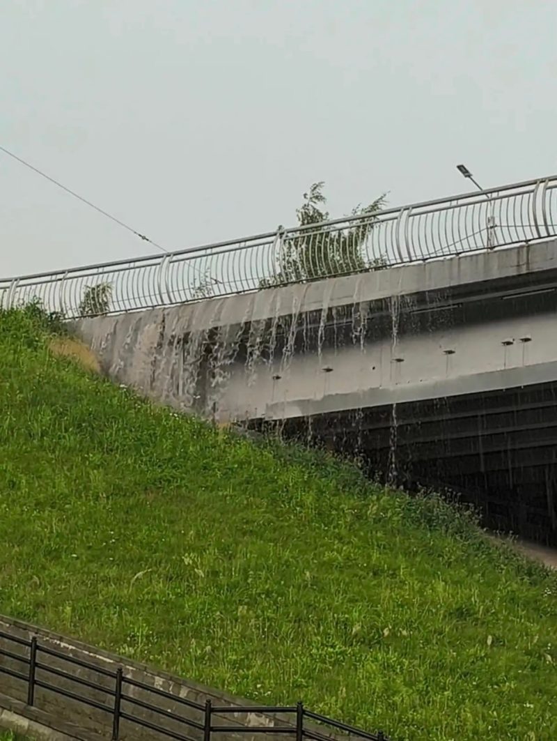 Ливни нанесли урон Юбилейному мосту в Витебске