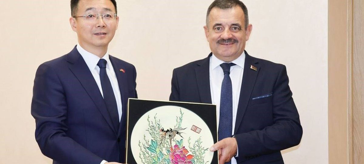 встреча беларусов и китайцев